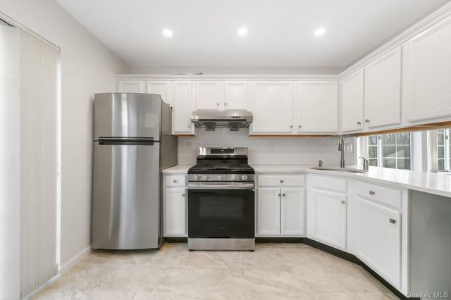 401 Park Ridge Lane, White Plains, NY 10603