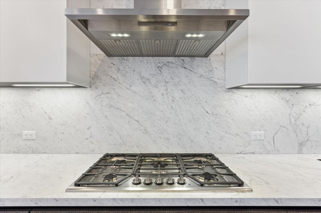 1711 Allen Parkway 2605, Houston, TX 77019