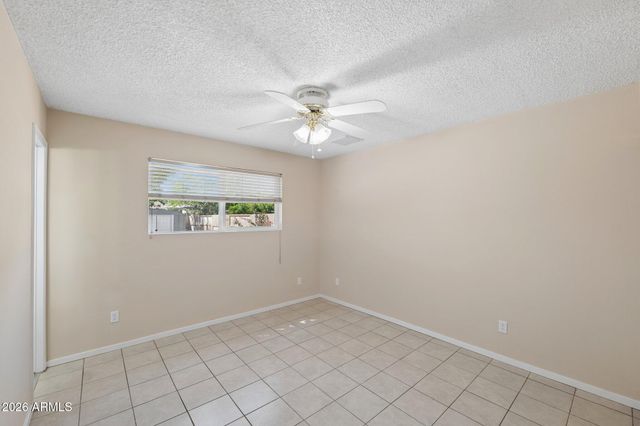 4613 W SUNNYSIDE Avenue, Glendale, AZ 85304
