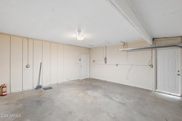 4613 W SUNNYSIDE Avenue, Glendale, AZ 85304