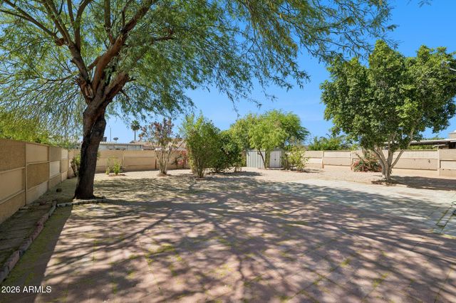 4613 W SUNNYSIDE Avenue, Glendale, AZ 85304
