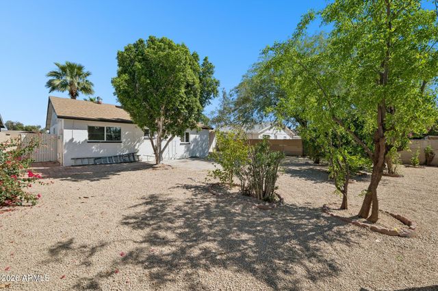 4613 W SUNNYSIDE Avenue, Glendale, AZ 85304