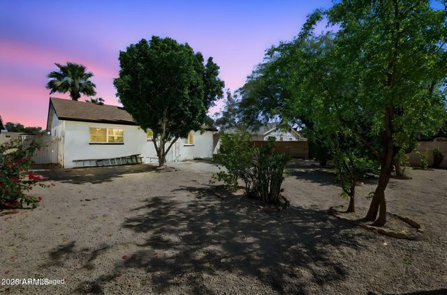 4613 W SUNNYSIDE Avenue, Glendale, AZ 85304