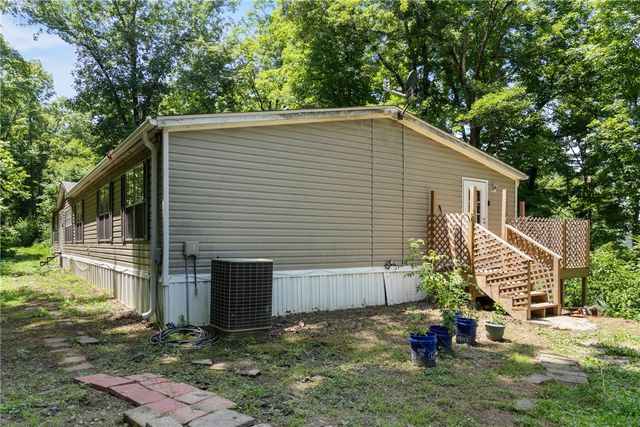 18015 Stout Mountain Road, Fayetteville, AR 72701
