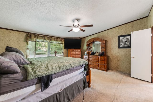18015 Stout Mountain Road, Fayetteville, AR 72701