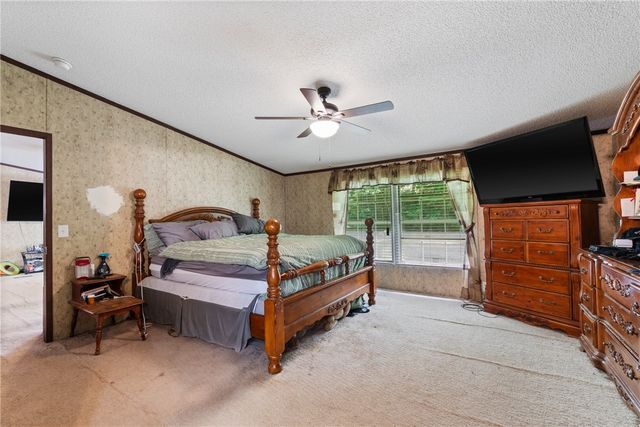 18015 Stout Mountain Road, Fayetteville, AR 72701