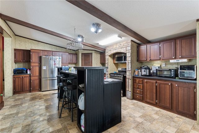 18015 Stout Mountain Road, Fayetteville, AR 72701