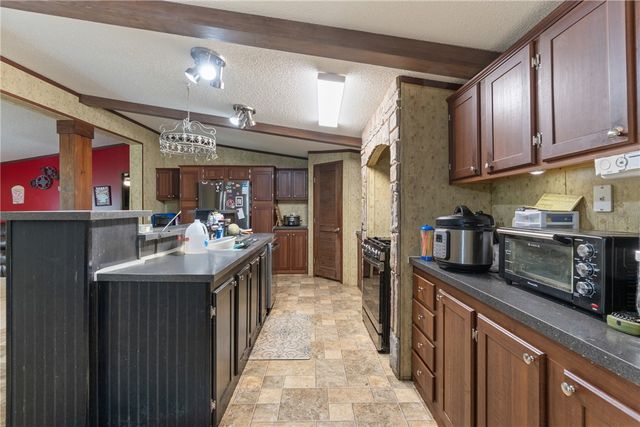 18015 Stout Mountain Road, Fayetteville, AR 72701
