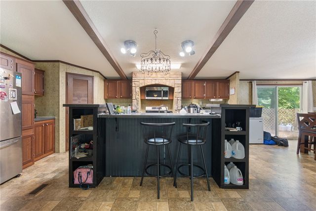 18015 Stout Mountain Road, Fayetteville, AR 72701