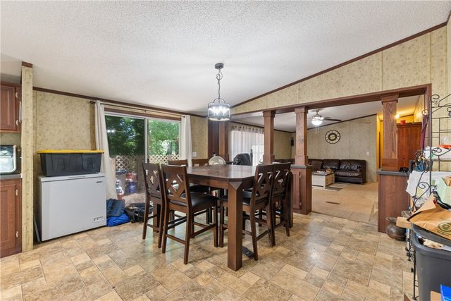 18015 Stout Mountain Road, Fayetteville, AR 72701