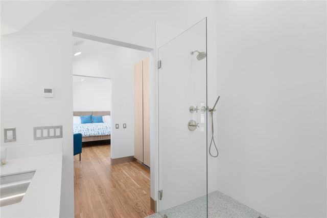 82 Nonquit Lane, Tiverton, RI 02878