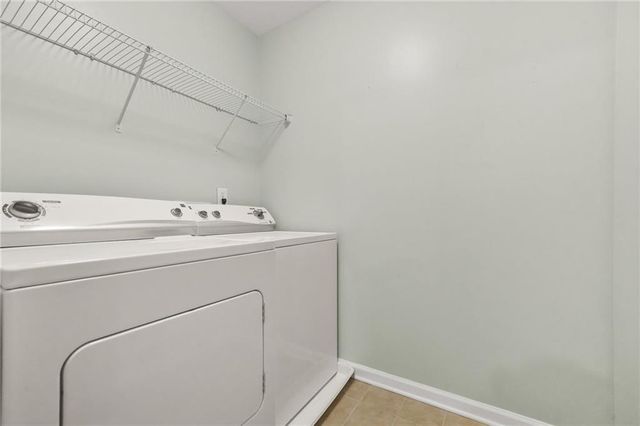 2324 Whiteoak SE Lane, Smyrna, GA 30080