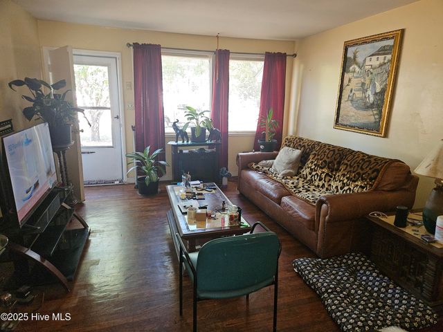 100 Banks Avenue, Goldsboro, NC 27534