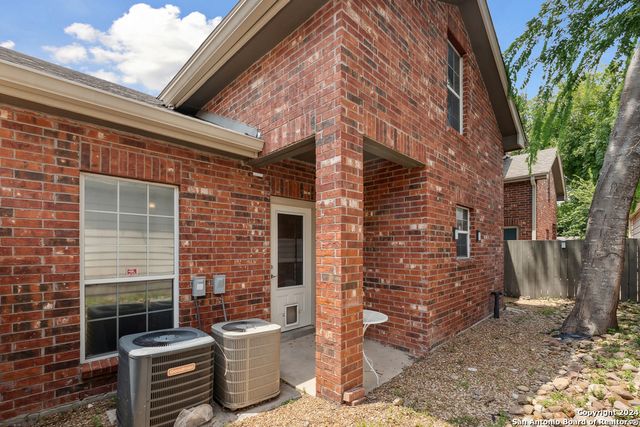 117 Chapel Hill Cir Unit 117, San Antonio, TX 78240