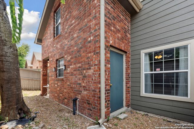 117 Chapel Hill Cir Unit 117, San Antonio, TX 78240