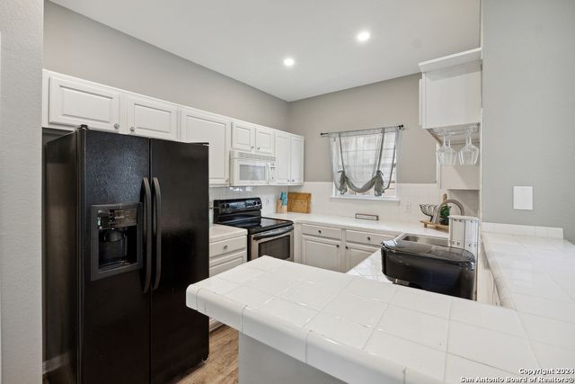 117 Chapel Hill Cir Unit 117, San Antonio, TX 78240