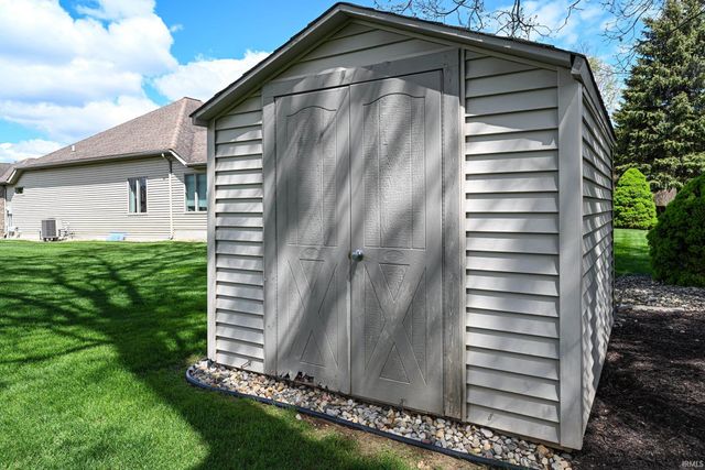 1642 Cobblestone Boulevard, Elkhart, IN 46514