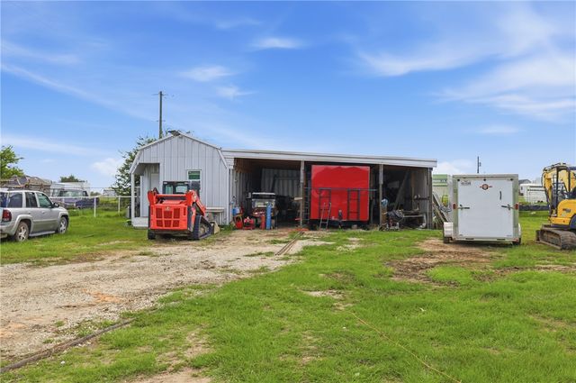 3553 North Country Drive, Bryan, TX 77808