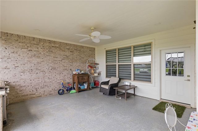 3553 North Country Drive, Bryan, TX 77808