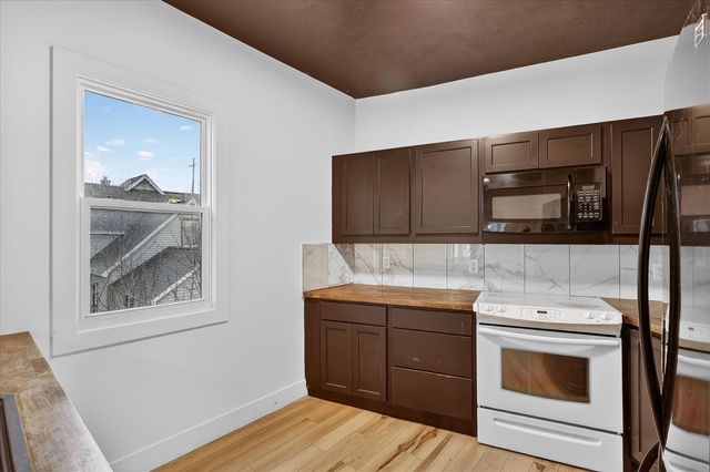 934 Butterworth Street, Grand Rapids, MI 49504