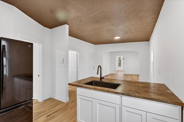 934 Butterworth Street, Grand Rapids, MI 49504