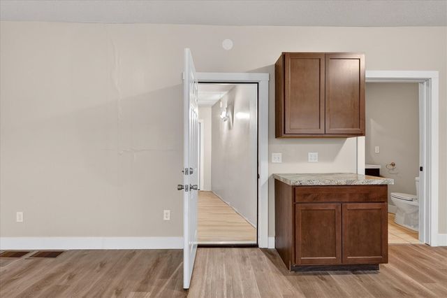 934 Butterworth Street, Grand Rapids, MI 49504