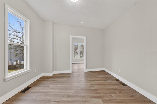 934 Butterworth Street, Grand Rapids, MI 49504