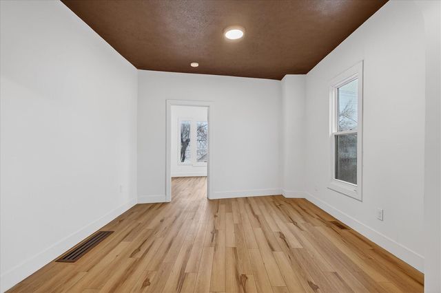 934 Butterworth Street, Grand Rapids, MI 49504