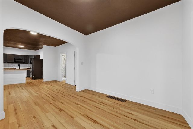 934 Butterworth Street, Grand Rapids, MI 49504
