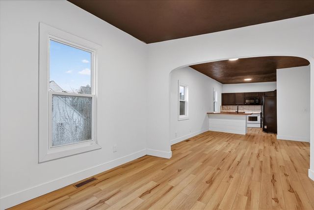 934 Butterworth Street, Grand Rapids, MI 49504