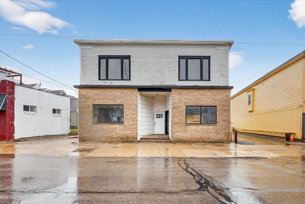 934 Butterworth Street, Grand Rapids, MI 49504