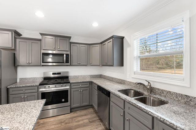 9 Harvest Glen Drive, Piedmont, SC 29673