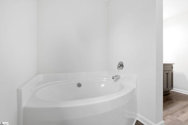 9 Harvest Glen Drive, Piedmont, SC 29673