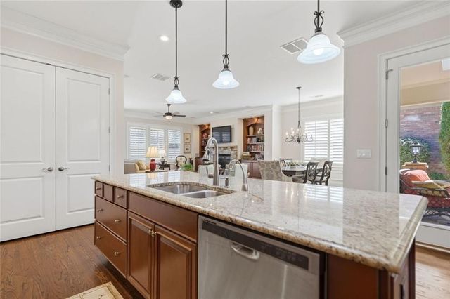 306 Lakeside Trace, Canton, GA 30115