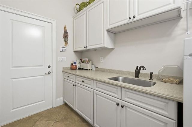 306 Lakeside Trace, Canton, GA 30115