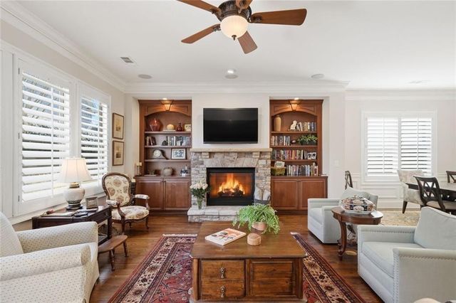 306 Lakeside Trace, Canton, GA 30115