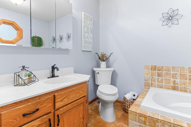 21857 Iden Avenue Place N, Forest Lake, MN 55025