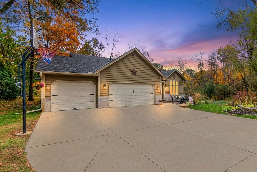 21857 Iden Avenue Place N, Forest Lake, MN 55025