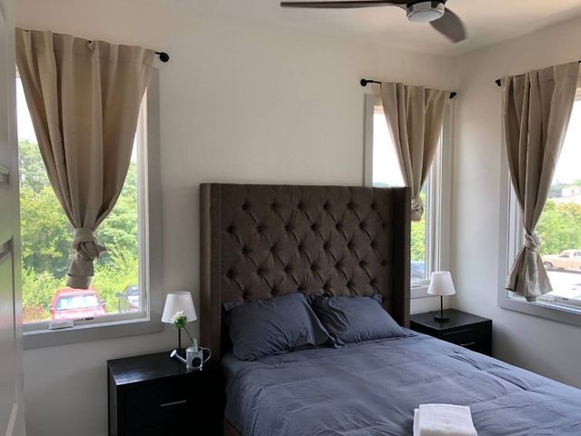 376 Herron Dr Apt 5, Nashville, TN 37210