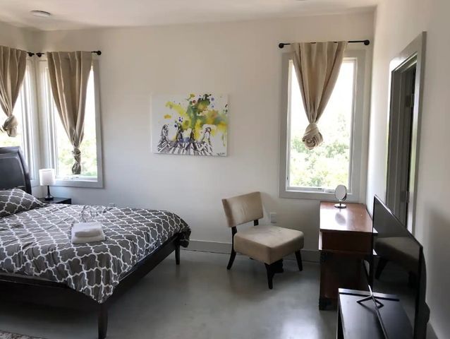 376 Herron Dr Apt 5, Nashville, TN 37210