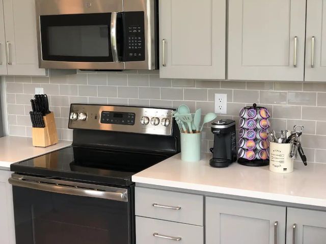 376 Herron Dr Apt 5, Nashville, TN 37210