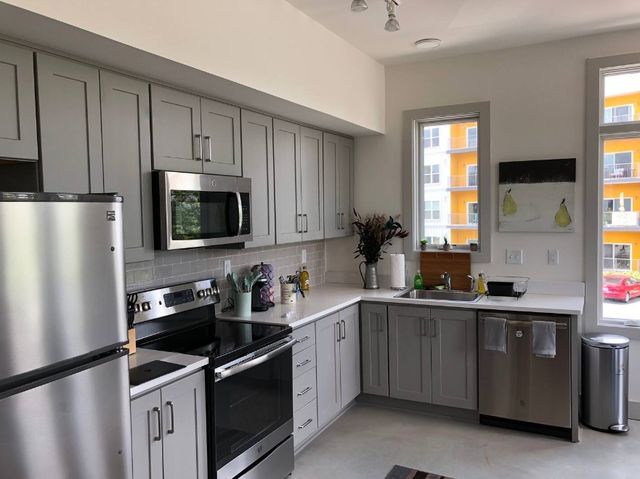376 Herron Dr Apt 5, Nashville, TN 37210