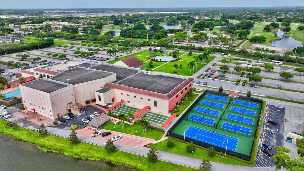 Image 83 of property listing at 4093 Wolverton E 4093, Boca Raton, FL 33434