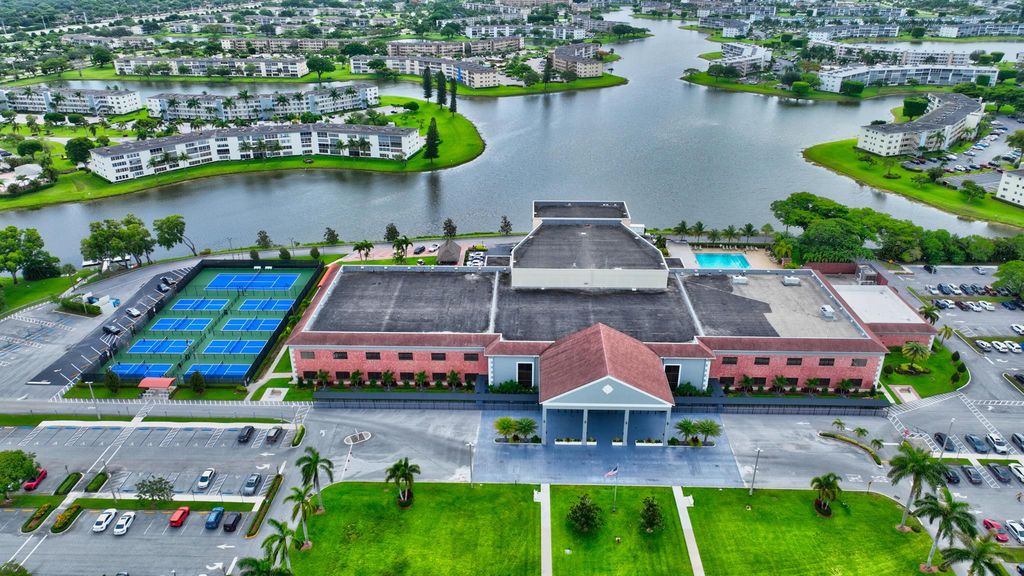 Image 85 of property listing at 4093 Wolverton E 4093, Boca Raton, FL 33434