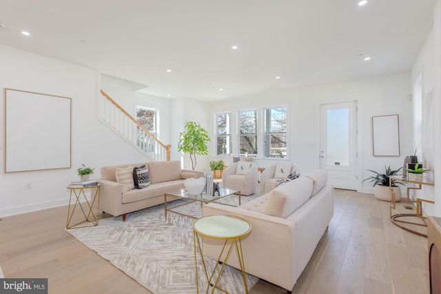 1615 IRVING ST NE, Washington, DC 20018