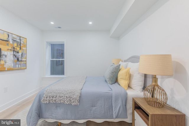 1615 IRVING ST NE, Washington, DC 20018