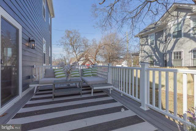 1615 IRVING ST NE, Washington, DC 20018