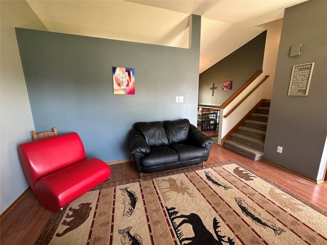1912 Thornton Court, Des Moines, IA 50320