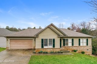 108 Amohi Way, Loudon, TN 37774