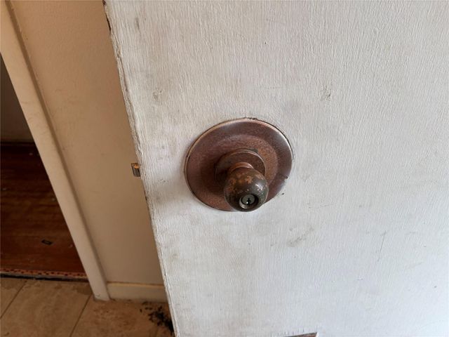 8215 Glencrest Street, Houston, TX 77061